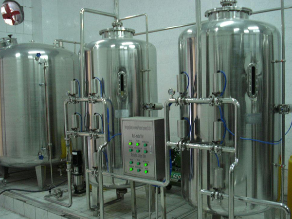 多介質過濾器加入錳砂濾料，在軟化水設備中有著怎樣的應用